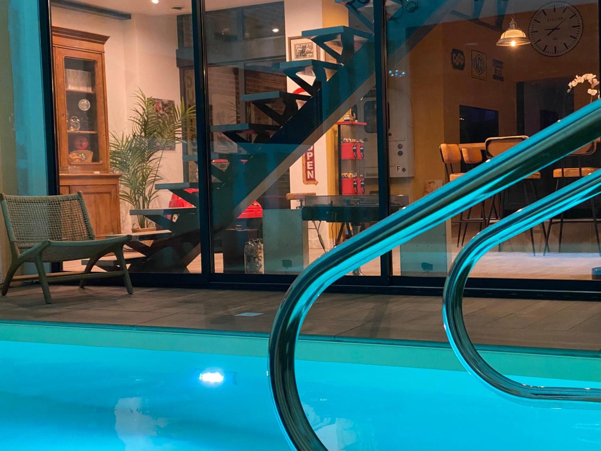 Loft Spa Reims-Fr 250M2 Privatifs, Piscine Interieure Chauffee, Spa Et Parking Exterior foto